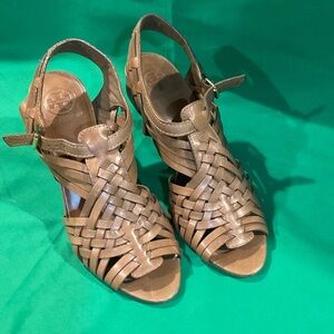 Tory Burch Brown Woven Sandals Size 8